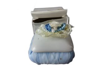 Szkatułka ceramiczna na biżuterię 7.5x4 cm z kwiatem