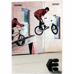 Zeszyt B5 96 kartek kratka, twarda oprawa z marginesem Skate 4 szt